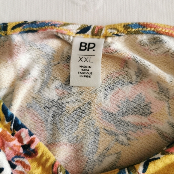 BP Floral Bodysuit Size XXL - Picture 4 of 7
